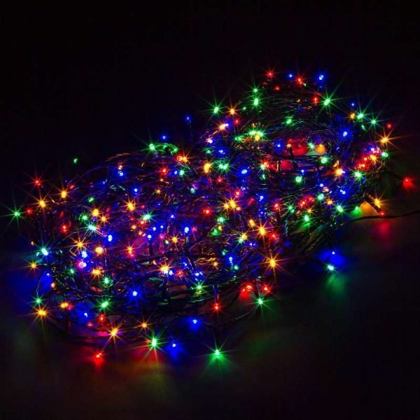 Színes LED fényfüzér. fenyők, bokrok, girlandok díszítéséhez ajánlott., Kül- és beltéri használatra egyaránt.